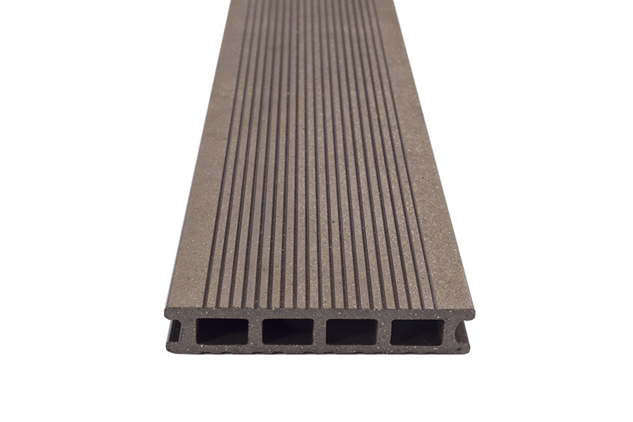 savadeck-wpc-decking-classic-chocolate-02_56850605.webp