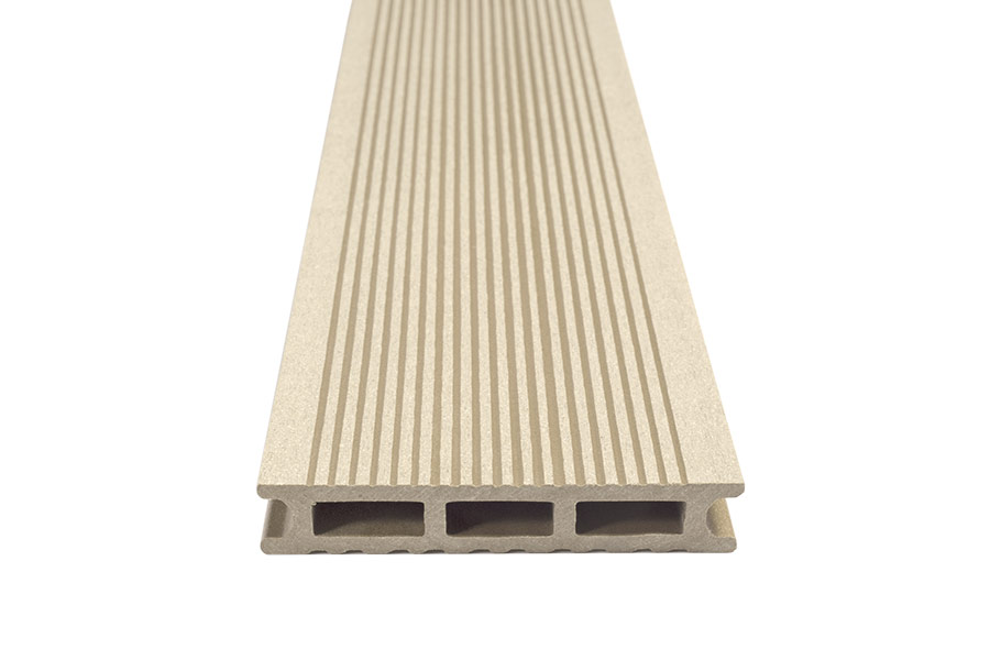 wpc-decking-savadeck-premium-white-02.jpg.webp