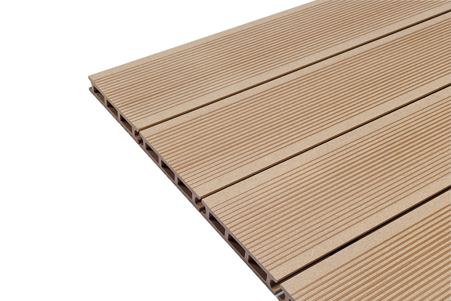 wpc-decking-savadeck-premium-wood-04.jpg.webp