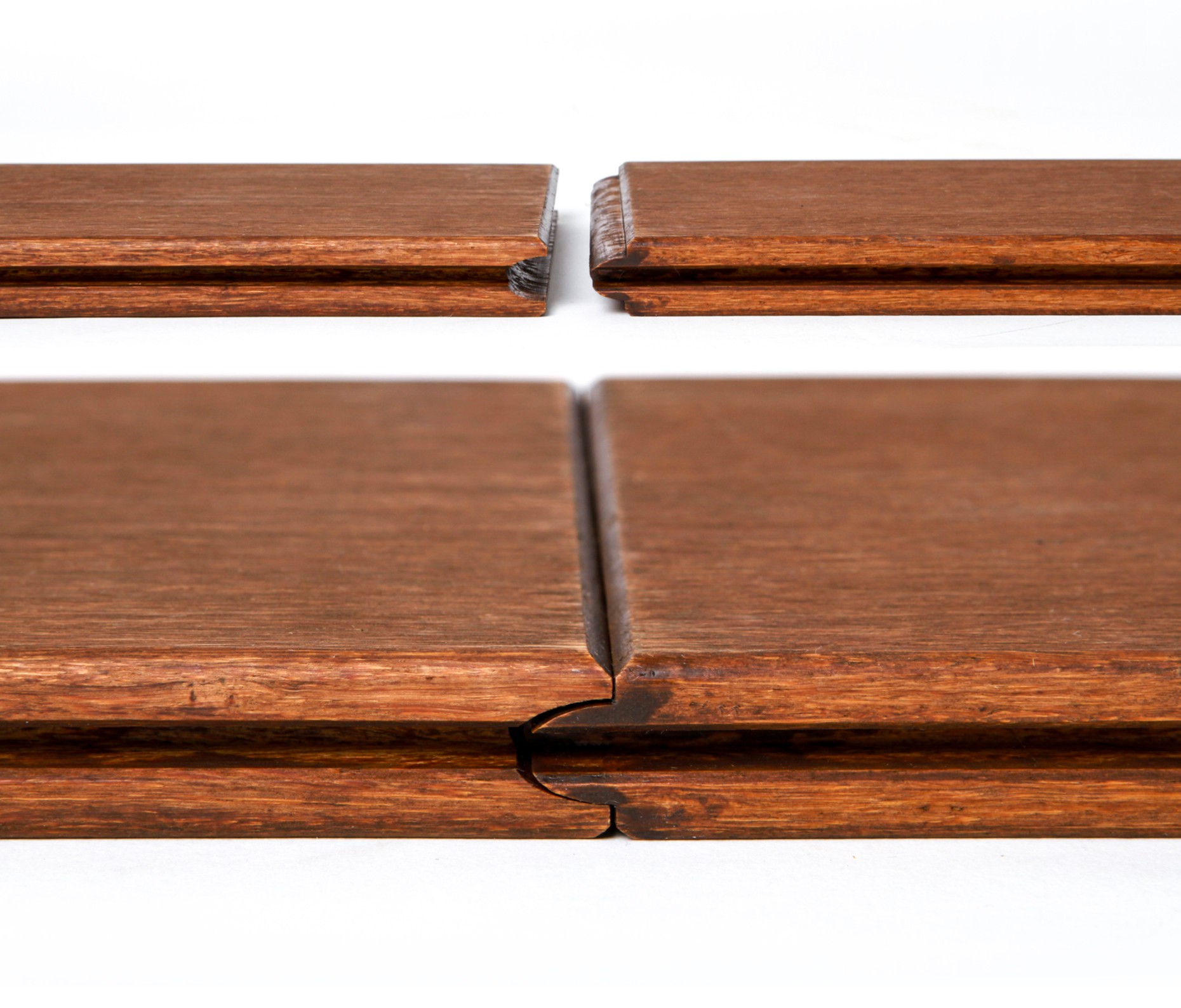 Savadeck Hardwood – prikaz spoja deking dasaka bez čeone dilatacije