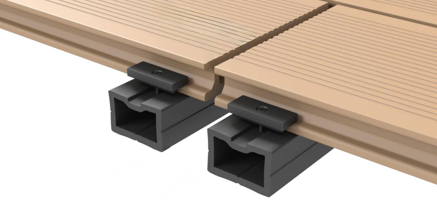 Savadeck Classic decking – 3D prikaz spoja decking desk s podkonstrukcijo in sponkami